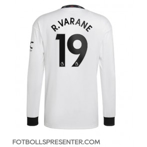 Manchester United Raphael Varane #19 Borta Matchtröja 2022-23 Långärmad